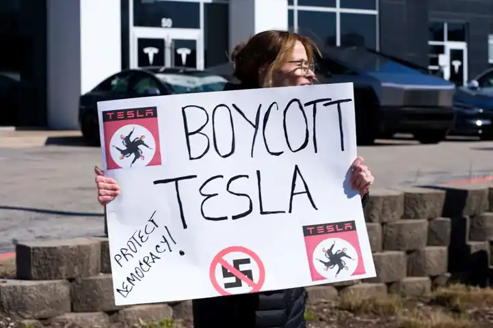 Elon Musk Boykotu Tesla Satışlarını Çökertiyor